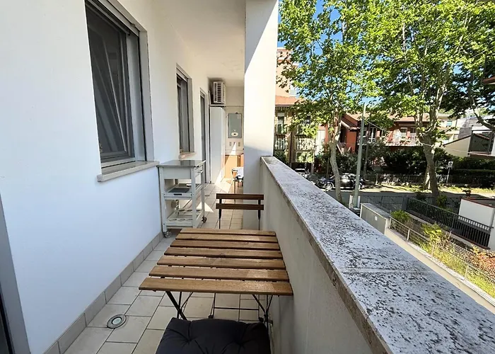 Apartament Bilocale Centralissimo A Due Passi Dal Mare - Cn023 *